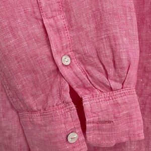 Talbots LINEN pink shirt in detail.  Long Slv, pleated back, pockets.